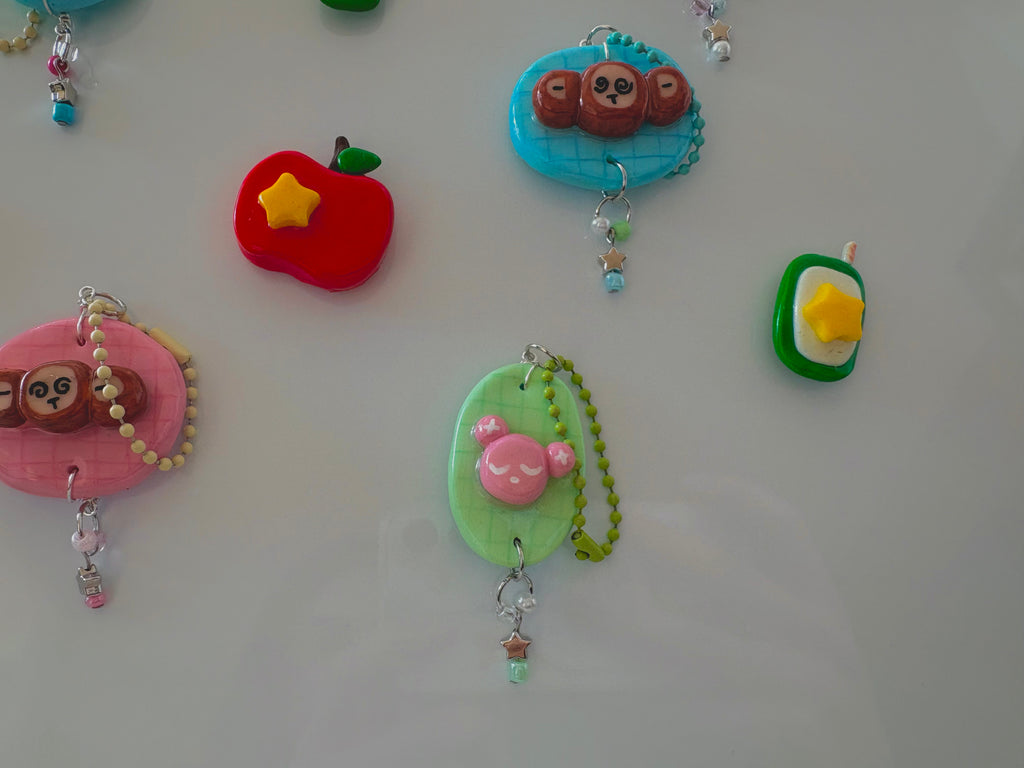 magnets / magnet keychains ⊹₊⟡⋆